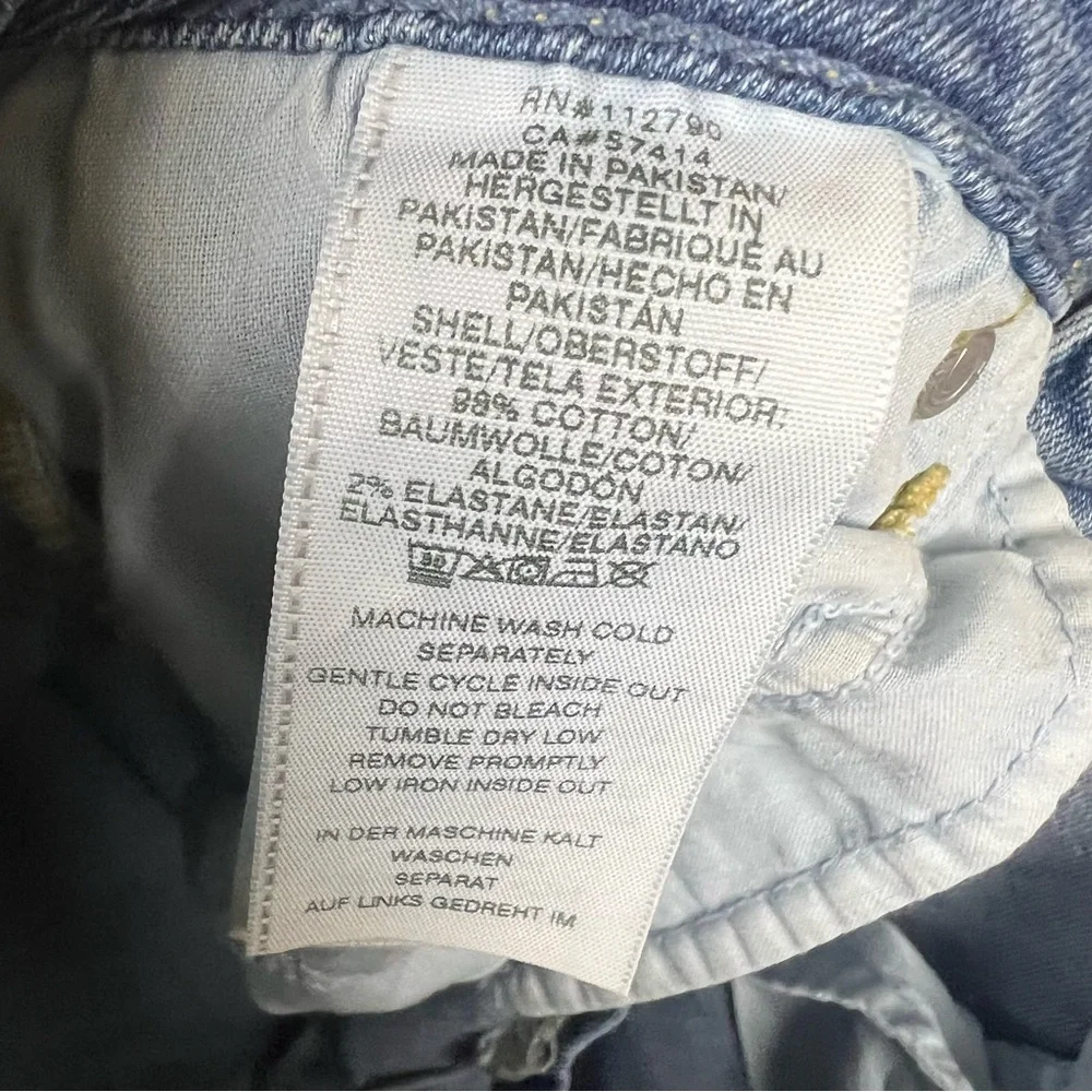 True Religion Starr Jeans Women Mid Rise Cropped Straight Bite Out Hem 30